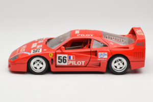 Ferrari F40 #56 Pilot Punainen 1987 Bburago 1:18 3332-P2 Metalli — kuva 4 / 8