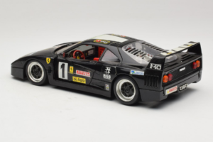 Ferrari F40 Pirelli Agip #1 Musta Bburago 1:18 3332-B1 Metalli — kuva 7 / 8