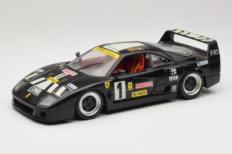 Ferrari F40 Pirelli Agip #1 Musta Bburago 1:18 3332-B1 Metalli