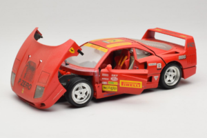 Ferrari F40 Pirelli BBS Punainen Bburago 1:18 3032-P4 Metalli — kuva 2 / 8