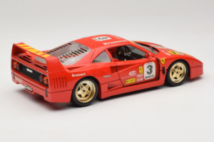 Ferrari F40 #3 Pirelli Punainen 1987 Bburago 1:18 3332-P4 Metalli — kuva 3 / 8