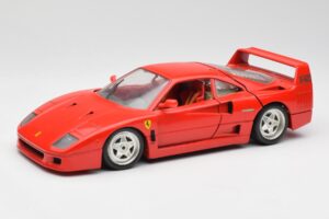 Ferrari F40 Punainen Bburago 1:18 3032 Metalli
