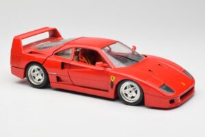 Ferrari F40 Punainen Bburago 1:18 3032 Metalli — kuva 6 / 8