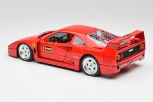 Ferrari F40 Punainen Bburago 1:18 3332 Metalli — kuva 7 / 8
