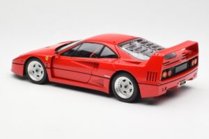 Ferrari F40 Punainen Kyosho 1:18 08416R2 Metalli — kuva 9 / 10