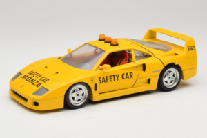 Ferrari F40 Safety Car Keltainen Bburago 1:18 3032-Y2 Metalli
