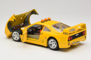 Ferrari F40 Safety Car Keltainen Bburago 1:18 3032-Y2 Metalli — kuva 5 / 8