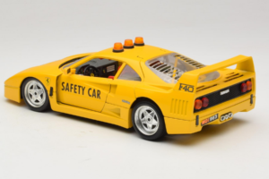 Ferrari F40 Safety Car Keltainen Bburago 1:18 3032-Y2 Metalli — kuva 7 / 8