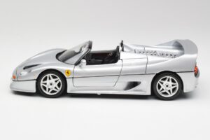 Ferrari F50 Avoauto Hopea Bburago 1:18 3372 Metalli — kuva 4 / 8