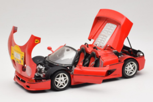 Ferrari F50 Avoauto 50 Jahre Ferrari 24 Jahre Bburago FMC Punainen Bburago 1:18 3352-P1 Metalli — kuva 2 / 8