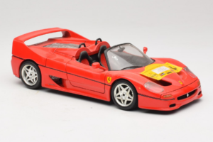 Ferrari F50 Avoauto 50 Jahre Ferrari 24 Jahre Bburago FMC Punainen Bburago 1:18 3352-P1 Metalli — kuva 6 / 8