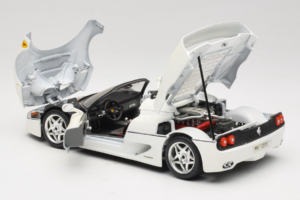 Ferrari F50 Avoauto Valkoinen Bburago 1:18 3352-W1 Metalli — kuva 5 / 8