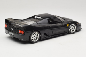 Ferrari F50 Coupe Musta Bburago 1:18 3372-B1 Metalli — kuva 3 / 8