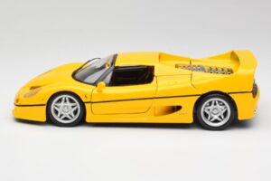 Ferrari F50 Giallo Modena Maisto 1:18 F50001 Metalli — kuva 4 / 8
