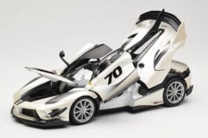Ferrari FXX-K Evo #70 Valkoinen Bburago 1:18 18-16012 Metalli — kuva 2 / 8