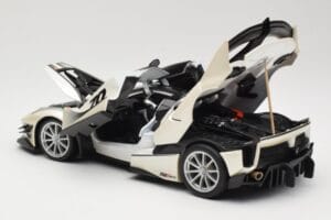 Ferrari FXX-K Evo #70 Valkoinen Bburago 1:18 18-16012 Metalli — kuva 5 / 8