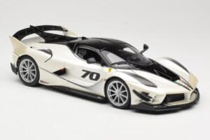 Ferrari FXX-K Evo #70 Valkoinen Bburago 1:18 18-16012 Metalli — kuva 6 / 8