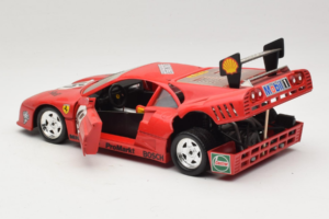 Ferrari 288 GTO Evoluzione #45 Punainen Revell 1:18 48820 Metalli — kuva 5 / 8