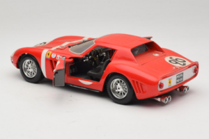 Ferrari 250 GTO #26 Punainen Guiloy 1:18 67526 Metalli — kuva 5 / 8