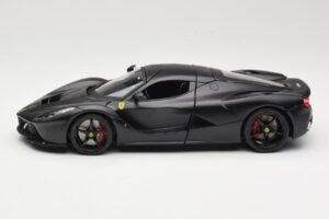 Ferrari LaFerrari F150 Matte Black Bburago 1:18 18-16901BK Metalli — kuva 4 / 8