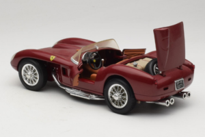Ferrari Testa Rossa Tummanpunainen Shell Shell 1:18 40026 Metalli — kuva 5 / 8