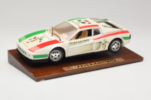 Ferrari Testarossa Italia 90 Valkoinen Bburago 1:18 3059-W1 Metalli — kuva 2 / 8