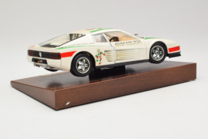 Ferrari Testarossa Italia 90 Valkoinen Bburago 1:18 3059-W1 Metalli — kuva 4 / 8
