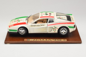 Ferrari Testarossa Italia 90 Valkoinen Bburago 1:18 3059-W1 Metalli