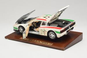 Ferrari Testarossa Italia 90 Valkoinen Bburago 1:18 3059-W1 Metalli — kuva 5 / 8
