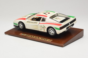 Ferrari Testarossa Italia 90 Valkoinen Bburago 1:18 3059-W1 Metalli — kuva 6 / 8