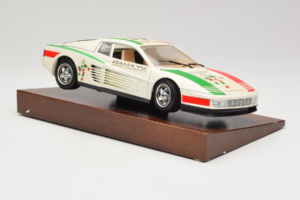Ferrari Testarossa Italia 90 Valkoinen Bburago 1:18 3059-W1 Metalli — kuva 7 / 8