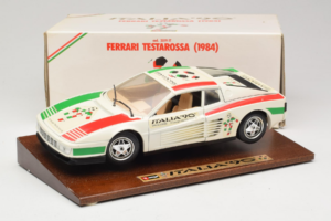 Ferrari Testarossa Italia 90 Valkoinen Bburago 1:18 3059-W1 Metalli — kuva 8 / 8