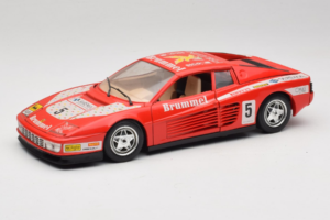 Ferrari Testarossa Brummel #5 Punainen 1984 Bburago 1:18 3004-P1 Metalli