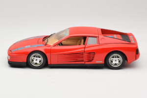 Ferrari Testarossa PPG Auto Refinish Punainen Bburago 1:18 3039-P3 Metalli — kuva 4 / 8