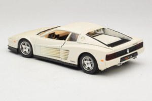 Ferrari Testarossa Valkoinen Bburago 1:18 3019-W1 Metalli — kuva 7 / 8