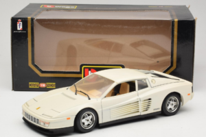 Ferrari Testarossa Valkoinen Bburago 1:18 3019-W1 Metalli — kuva 8 / 8