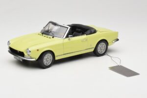 Fiat 124 Spider BS1 Keltainen Sun Star 1:18 4921 Metalli