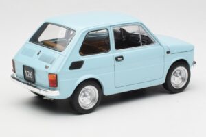 Fiat 126 Vaaleansininen MCG 1:18 MCG18415 Metalli — kuva 2 / 6