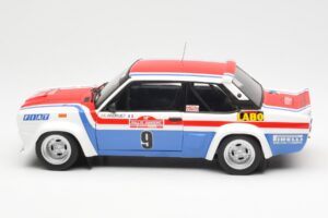 Fiat 131 Abarth Fiat France #9 J-C. Andruet / C. Delferrier Winner Rally Sanremo 1977 Kyosho 1:18 08375A Metalli — kuva 4 / 8