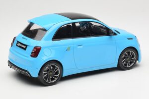 Abarth 500e Sininen IXO 1:18 MCG18499 Metalli — kuva 2 / 6
