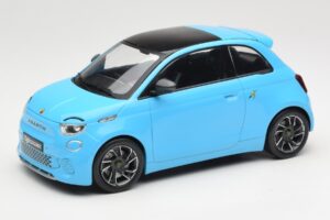 Abarth 500e Sininen IXO 1:18 MCG18499 Metalli