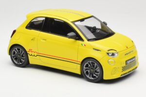 Abarth 500e Keltainen IXO 1:18 MCG18498 Metalli — kuva 4 / 6