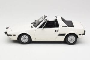 Fiat X1/9 Valkoinen Minichamps 1:18 100121685 Metalli — kuva 4 / 8