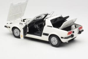 Fiat X1/9 Valkoinen Minichamps 1:18 100121685 Metalli — kuva 5 / 8