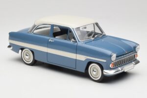 Ford Taunus 12M P2 Sininen Raidat Revell 1:18 08880-M1 Metalli — kuva 6 / 8