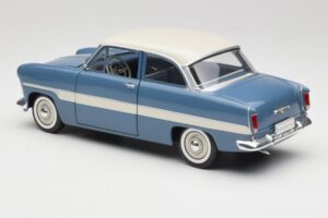 Ford Taunus 12M P2 Sininen Raidat Revell 1:18 08880-M1 Metalli — kuva 7 / 8
