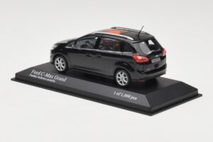 Ford C-Max Grand Musta Metallic Minichamps 1:43 400089100 Metalli — kuva 3 / 4