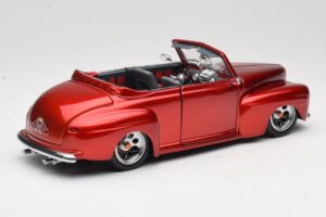 Ford Cabriolet Red Metallic Road Signature 1:18 30028 Metalli — kuva 3 / 8