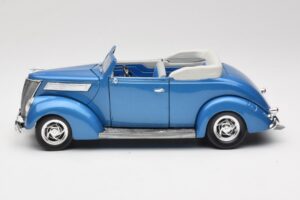 Ford Avoauto Sininen Road Signature 1:18 92238 Metalli — kuva 4 / 8