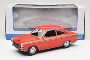 Ford Cortina Lotus Red & Gold Stripe MCG 1:18 MCG18532 Metalli — kuva 6 / 6